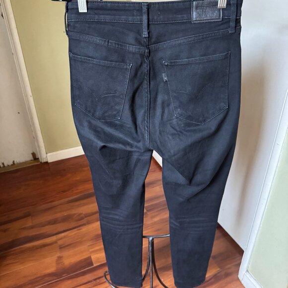 LEVIS 721 HI RISE SKINNY BLACK COLOR SZ 29/29 STRETCH EUC - Picture 1 of 7